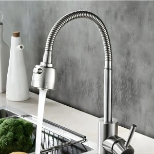 Vòi rửa chén bật nóng lạnh thân mềm sus2405 được ưa chuộng